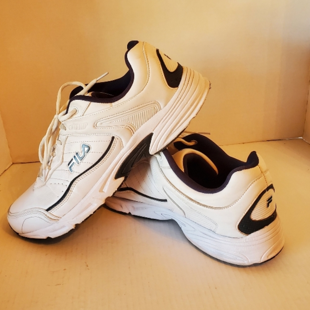 Fila  Men's Size 13 Shoes Sneakers Lace Up Classic Athletic Design